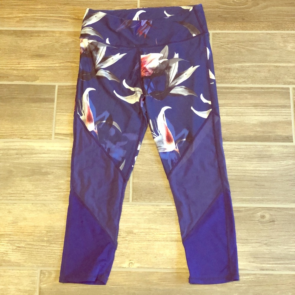 Lily Floral Fabletics Leggings